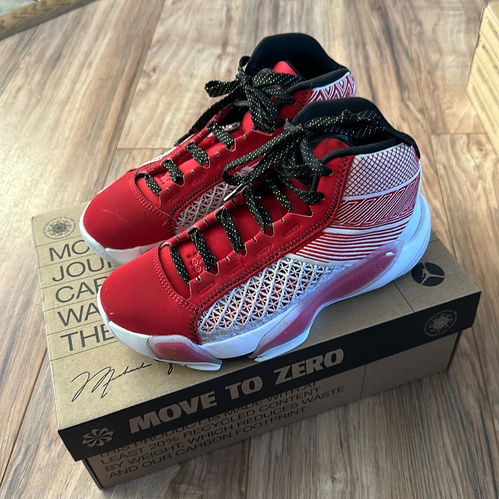 Youth Nike Air Jordan XXXVIII. size 4